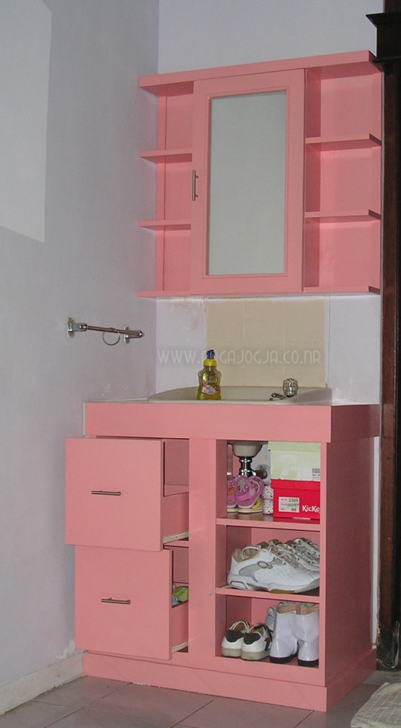 Meja Rias Pink